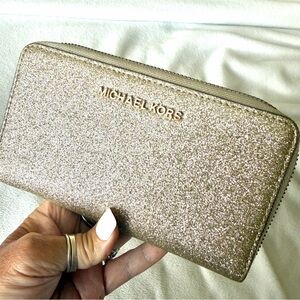 Michael Kors Jet Set Travel Glitter Pale Gold Phone Case  Wallet EUC